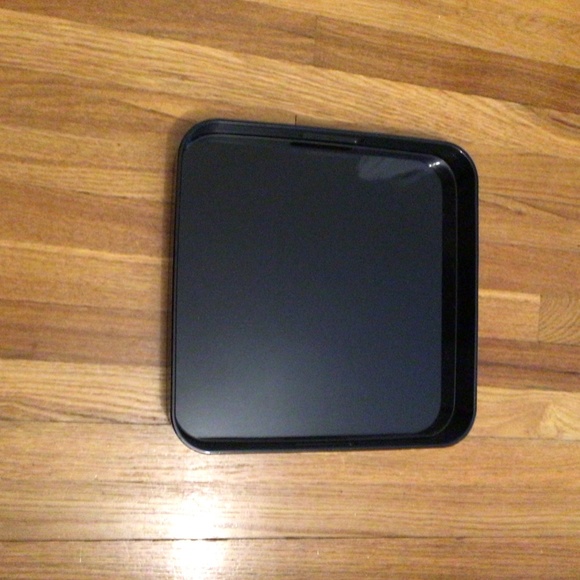 HPπ10 Strawberry St tray in black side handles sz 13.5" square - Picture 4 of 6